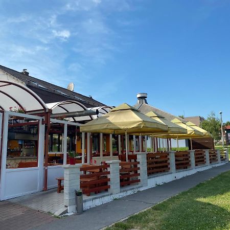 Kiskakas Etterem Otel Zalaegerszeg Dış mekan fotoğraf