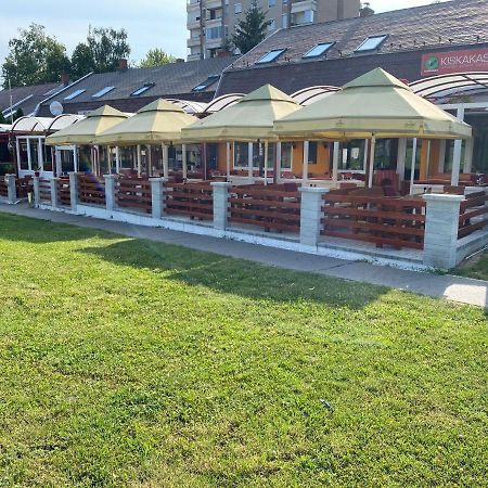 Kiskakas Etterem Otel Zalaegerszeg Dış mekan fotoğraf