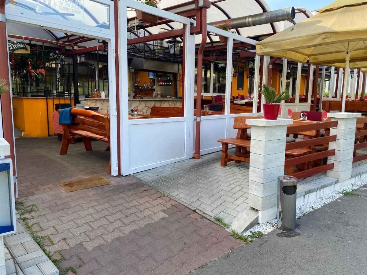 Kiskakas Etterem Otel Zalaegerszeg Dış mekan fotoğraf